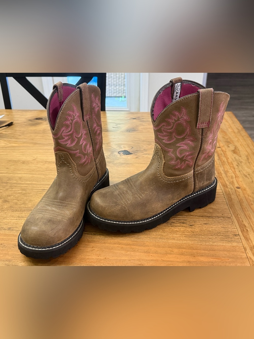 ARIAT WOMEN'S FATBABY BOMBER WESTERN BOOTS - ROUND TOE